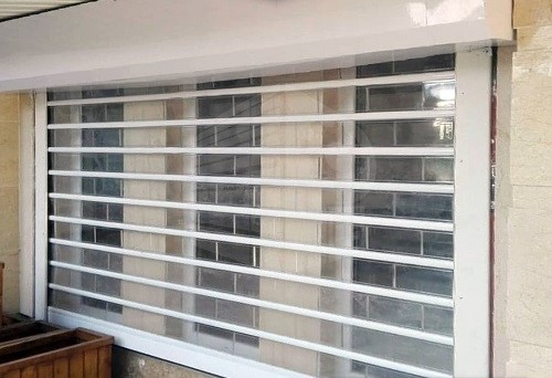 6 دلیل اصلی که چرا برندهای لوکس به کرکره پلی‌کربنات نیاز دارند؟